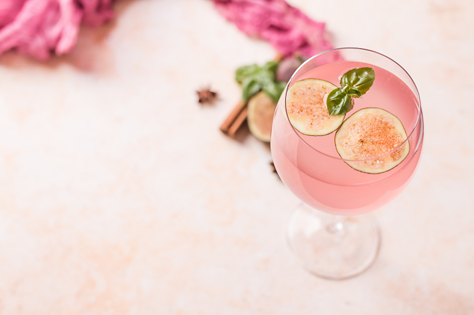 Strawberry Mocktail Spritzer - The Dizzy Cook